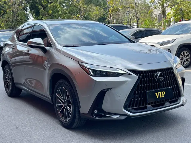 Lexus NX — Фото автомобиля 3