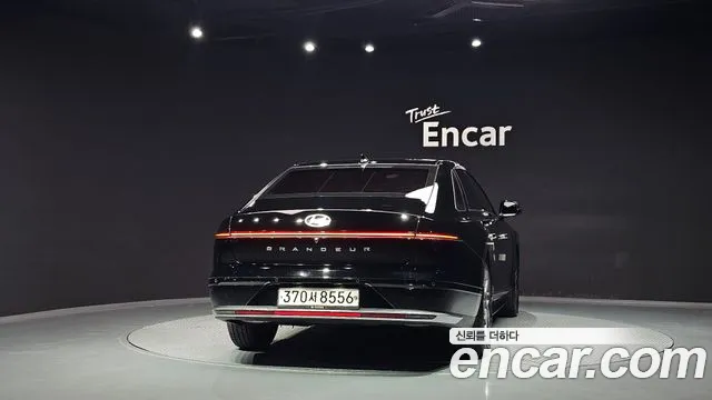 Hyundai Grandeur GN7 — Фото автомобиля 4