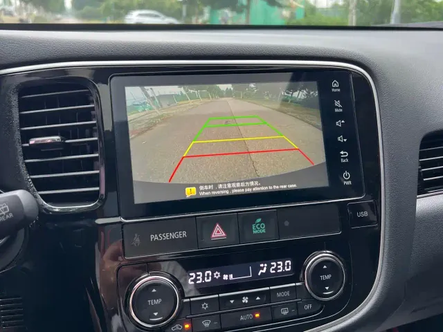 Mitsubishi Outlander — Фото автомобиля 12