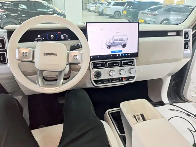 iCAR V23 — Фото автомобиля 9