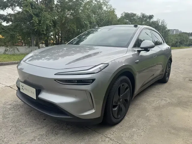 Фотография автомобиля — Onvo L60