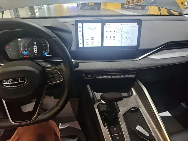 Geely Xingrui — Фото автомобиля 9