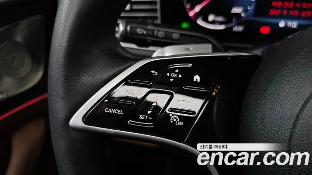 Mercedes-Benz GLE-Class — Фото автомобиля 16