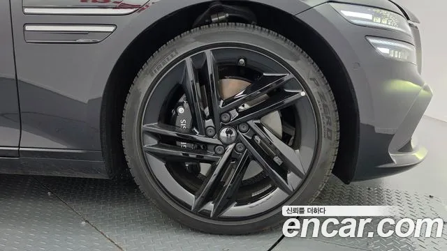 Genesis G80 RG3 — Фото автомобиля 5