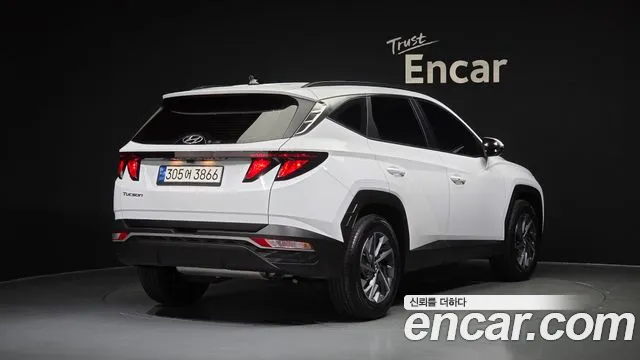 Hyundai Tucson Tucson (NX4) Бензин 1.6 турбо 2WD — Фото автомобиля 2