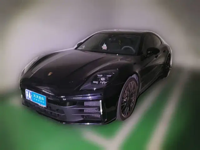Фотография автомобиля — Porsche Panamera