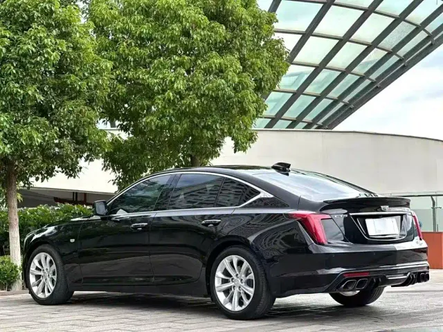 Cadillac CT5 — Фото автомобиля 9