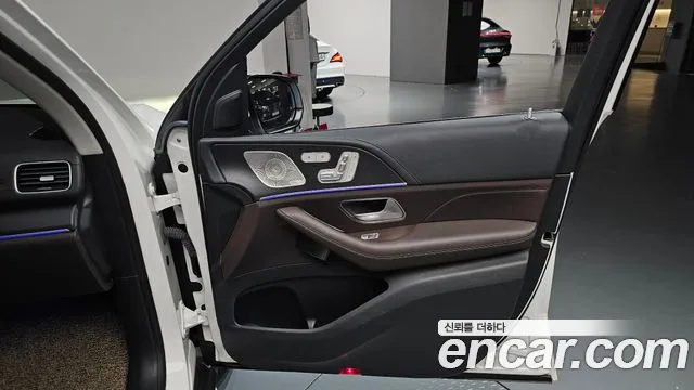 Mercedes-Benz GLE-Class — Фото автомобиля 18
