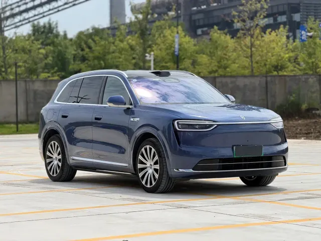 Aito M7 — Фото автомобиля 3
