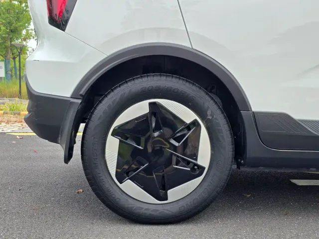 Geely Geometry E Firefly — Фото автомобиля 21