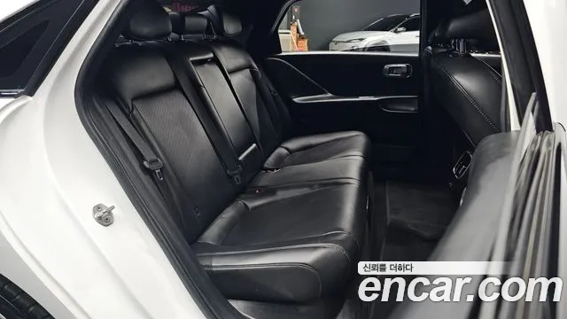 Hyundai Ioniq 6 — Фото автомобиля 11
