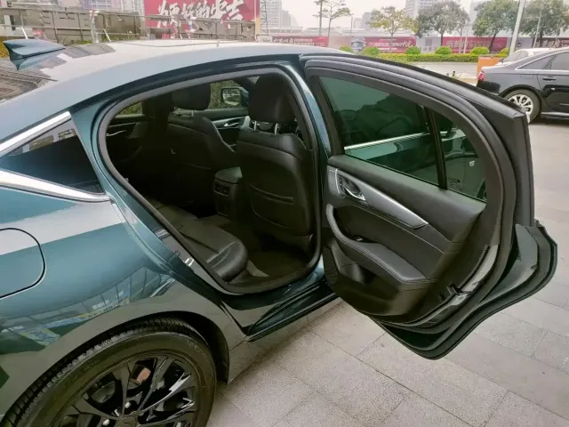Cadillac CT5 — Фото автомобиля 15