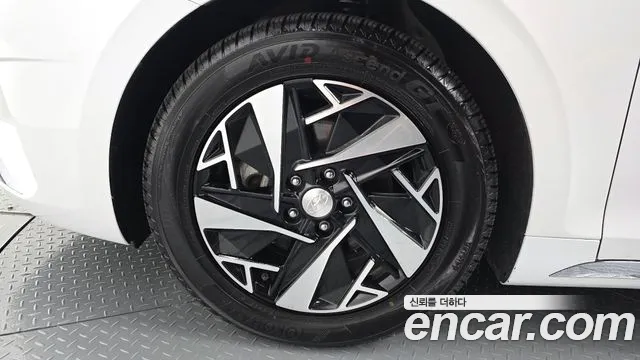 Hyundai Grandeur Exclusive — Фото автомобиля 5