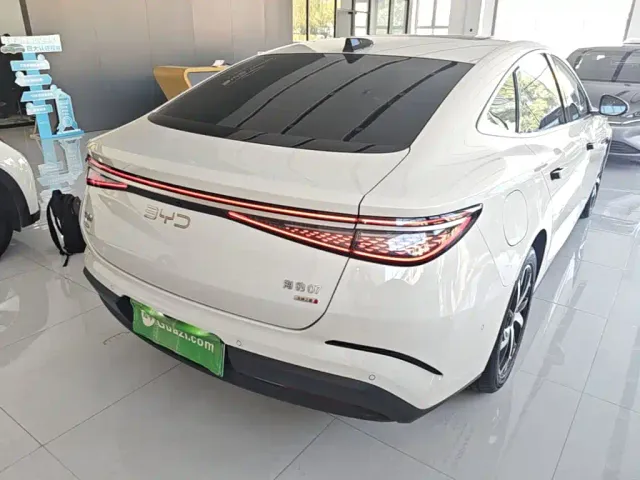 BYD Seal 07 DM-i — Фото автомобиля 6