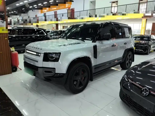 Фотография автомобиля — Land Rover Defender