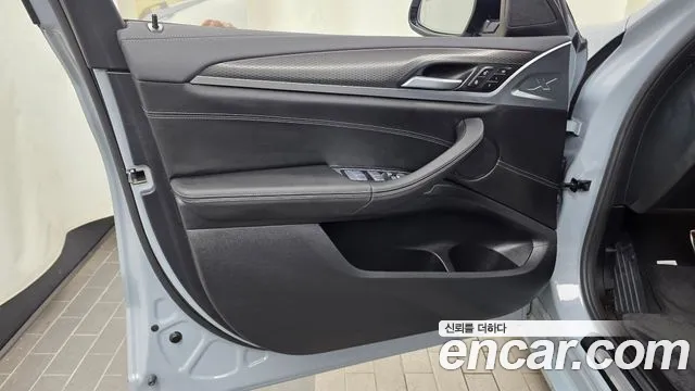 BMW X4 xDrive20i M Sport — Фото автомобиля 24