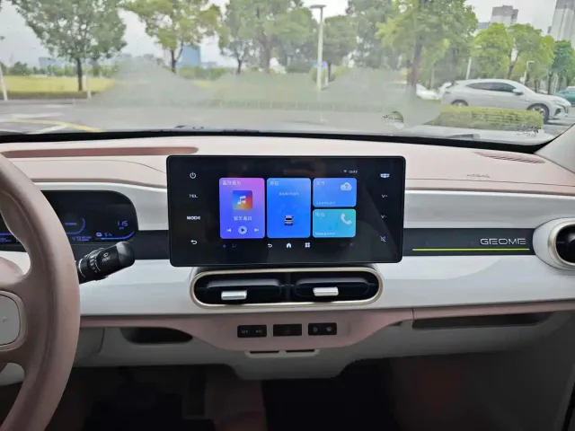 Geely Panda — Фото автомобиля 13