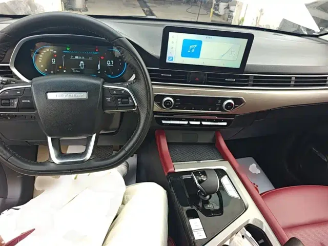 Jetour X70 — Фото автомобиля 9