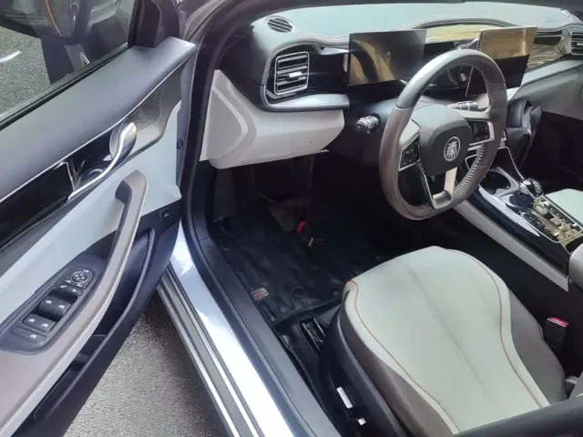 BYD Qin PLUS — Фото автомобиля 15