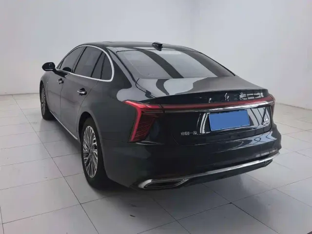 Hongqi H5 — Фото автомобиля 8