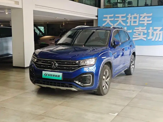 Фотография автомобиля — Volkswagen Tayron GTE Plug-in Hybrid