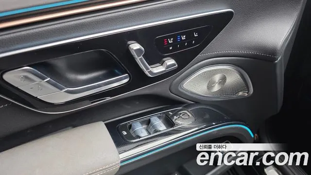 Mercedes-Benz EQS — Фото автомобиля 17