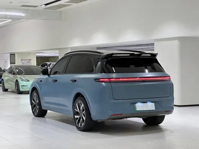 Li Auto L7 — Фото автомобиля 5