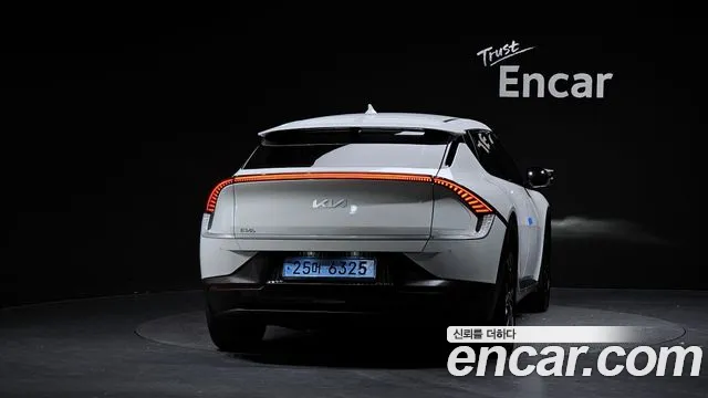 Kia EV6 — Фото автомобиля 4