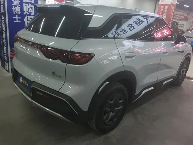 BYD Yuan UP — Фото автомобиля 3