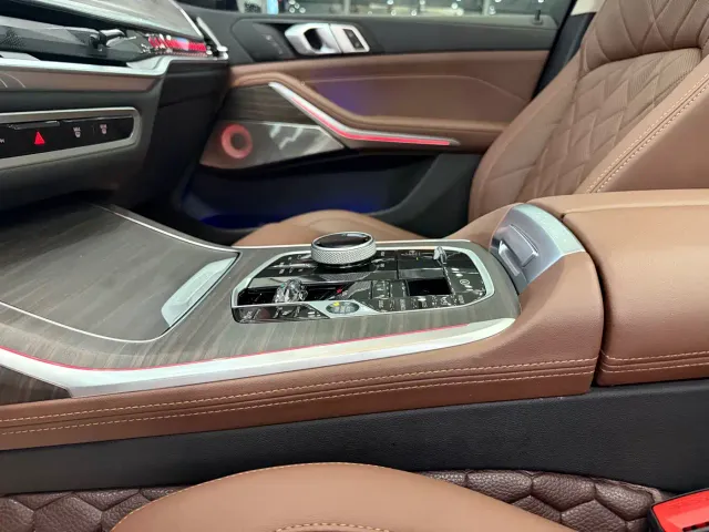 BMW X7 — Фото автомобиля 18