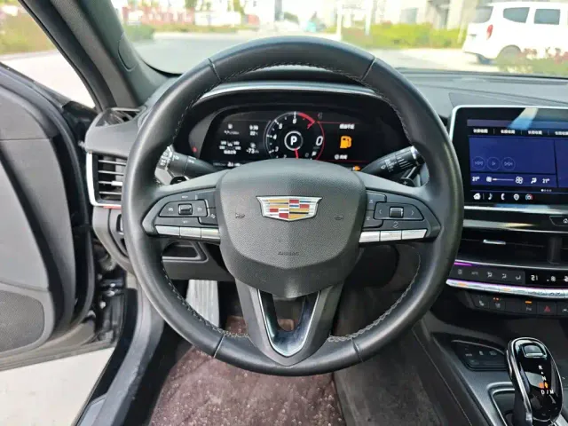 Cadillac CT5 — Фото автомобиля 10