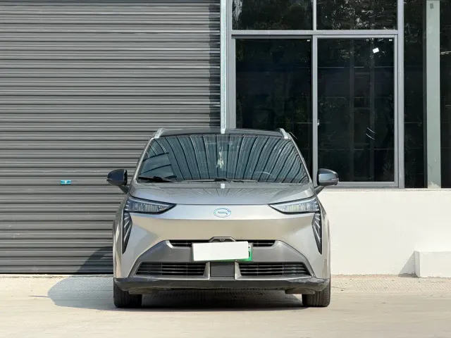 GAC Aion Y — Фото автомобиля 2