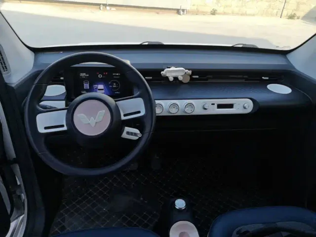 Wuling Hongguang Mini EV — Фото автомобиля 9