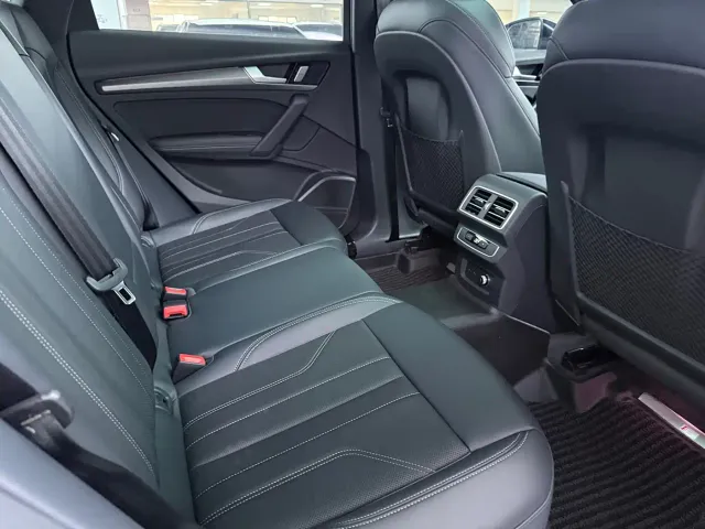Audi Q5L — Фото автомобиля 17