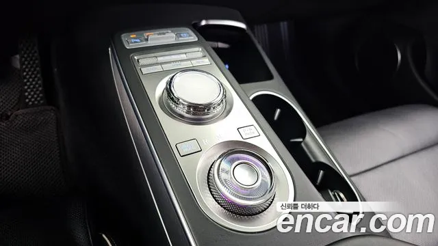 Genesis GV70 Electrified — Фото автомобиля 9