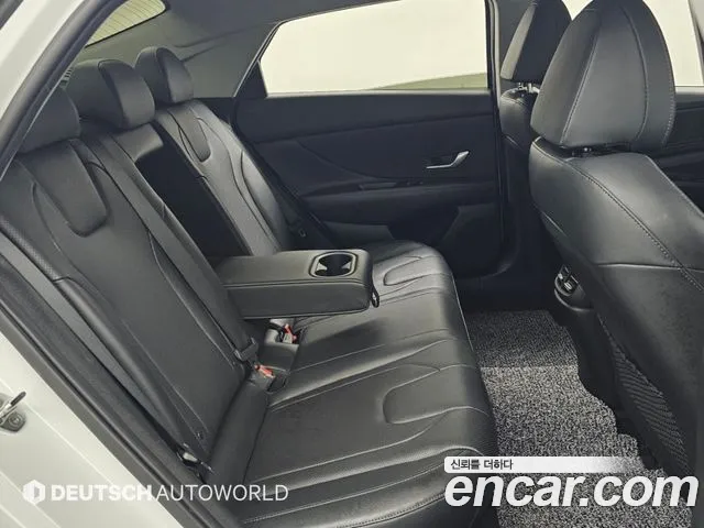 Hyundai Avante CN7 — Фото автомобиля 12