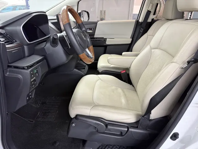 Honda Odyssey — Фото автомобиля 4
