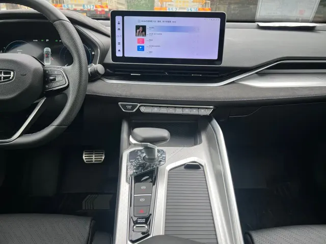 Geely Xingrui — Фото автомобиля 16