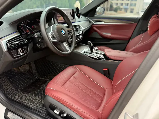 BMW 5 Series — Фото автомобиля 7