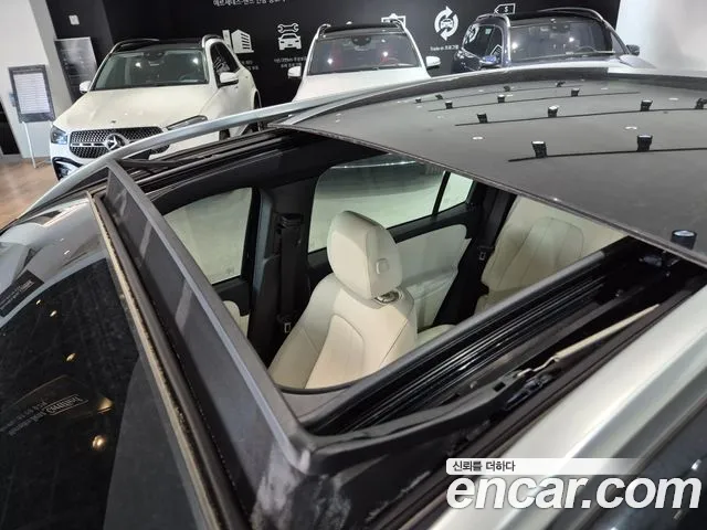 Mercedes-Benz EQB — Фото автомобиля 19