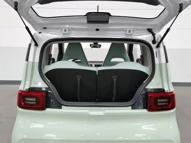 Wuling Hongguang Mini EV — Фото автомобиля 16