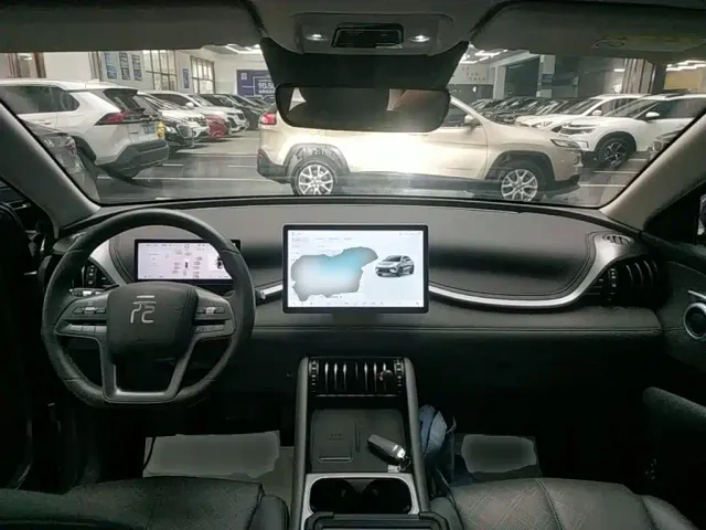BYD Yuan PLUS — Фото автомобиля 9