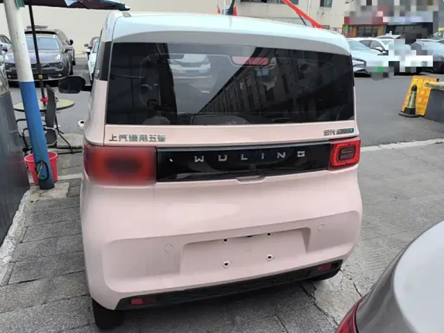 Wuling Hongguang Mini EV — Фото автомобиля 5