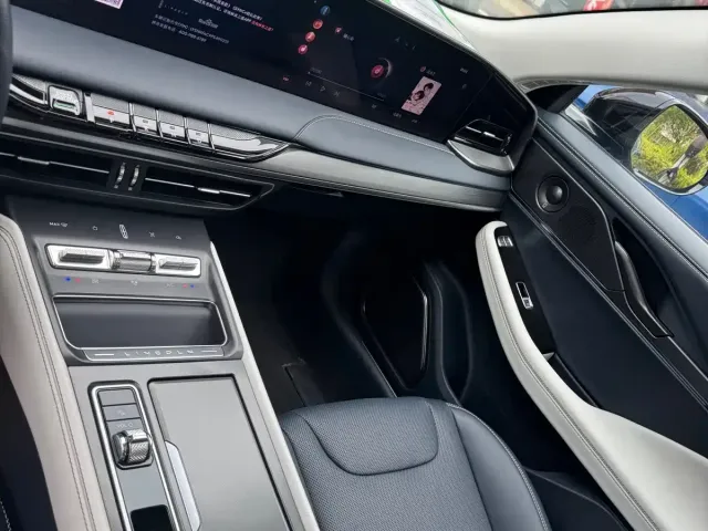 Lincoln Lincoln Z 2022 Model iCool Luxury Edition — Фото автомобиля 24