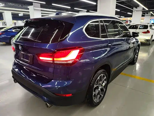 BMW X1 — Фото автомобиля 6
