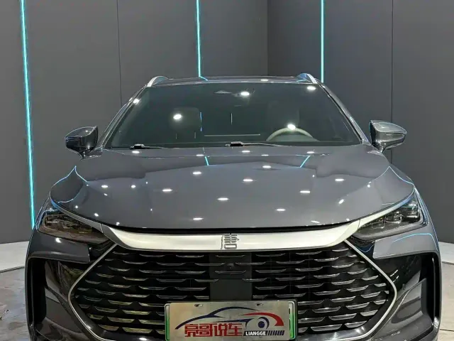 BYD Tang — Фото автомобиля 2