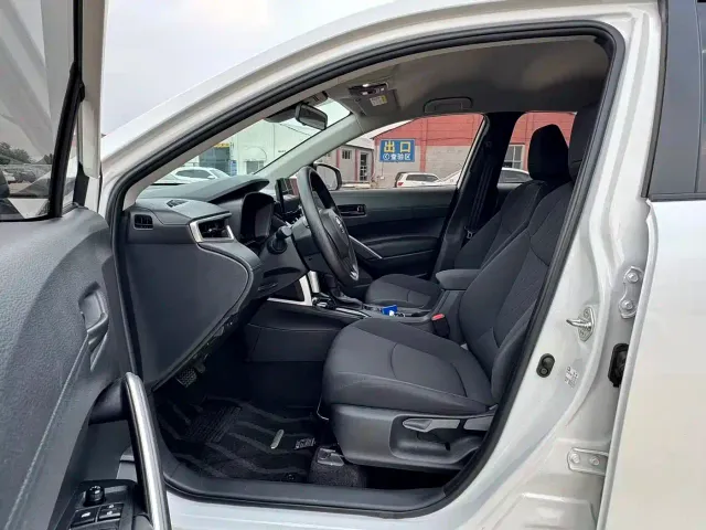 Toyota Corolla Cross — Фото автомобиля 7