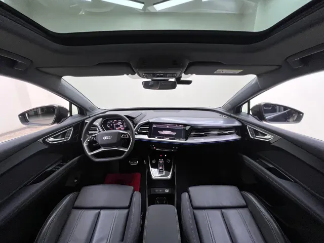 Audi Q4 e-tron — Фото автомобиля 18