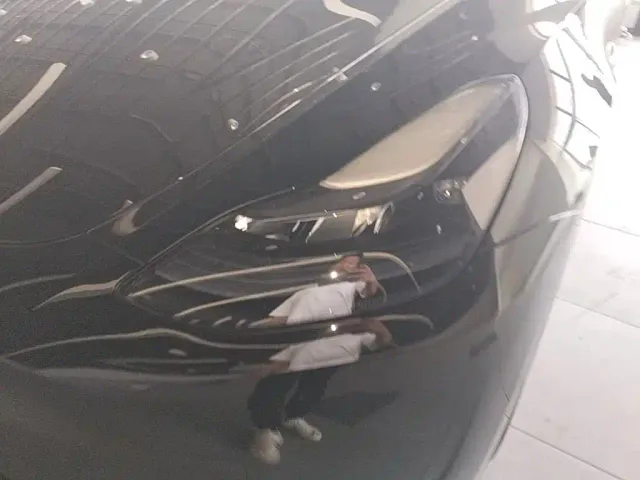 Tesla Model Y — Фото автомобиля 23