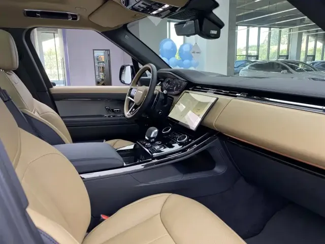 Land Rover Range Rover Sport — Фото автомобиля 21